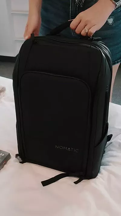 新品 NOMATIC TRAVEL PACK バックパック The Nomatic Travel Pack: Must Have Traveling Backpack – NOMATIC