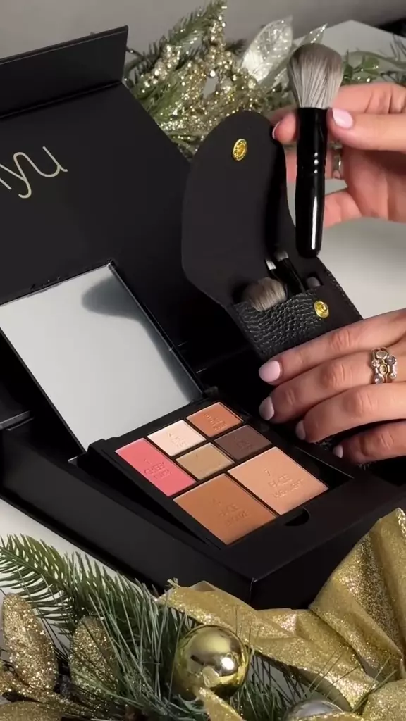 The Essentials Edit Gift Set