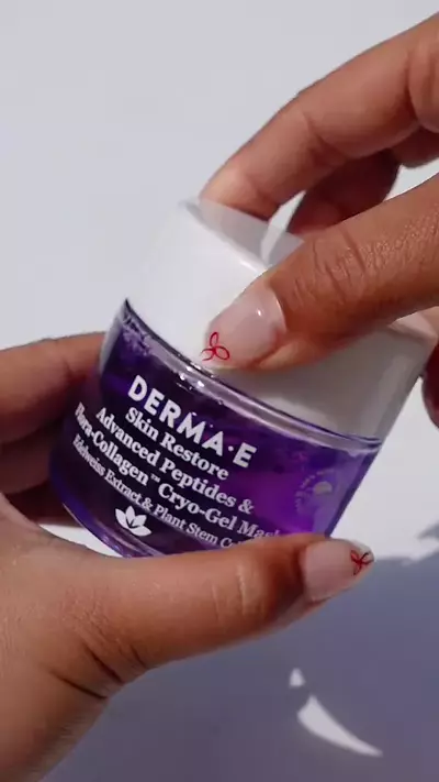 DERMA E | Advanced Peptides & Flora-Collagen™ Cryo-Gel Mask