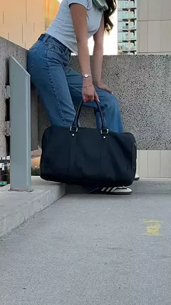 5e2433f28c2944baa33cc0317b803d04.mov